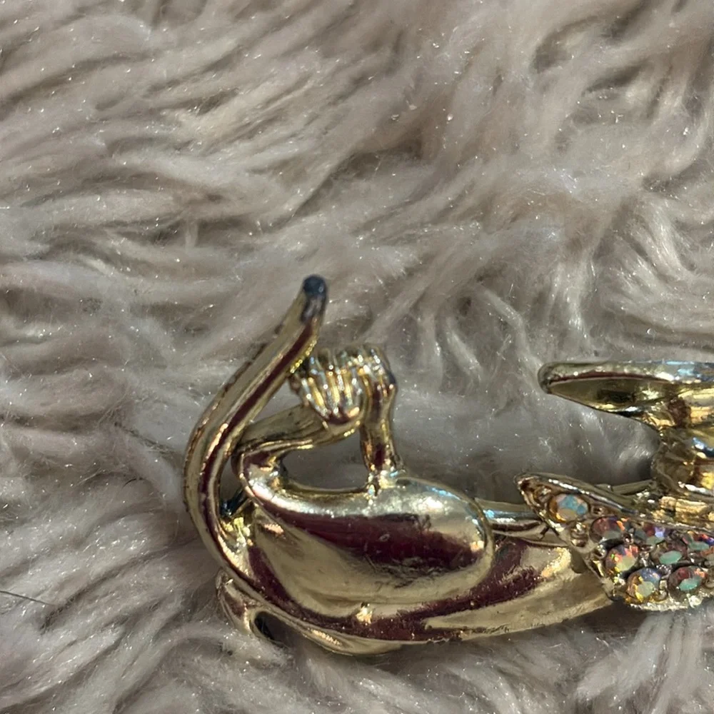 Vintage Hound Dog Enamel Sad Eyes Aurora Rhinestones Gold Tone Brooch Pin
